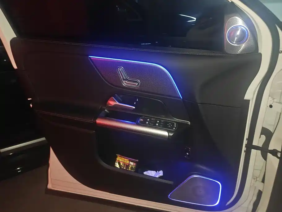 Mercedes-Benz GLA — миниатюра 7