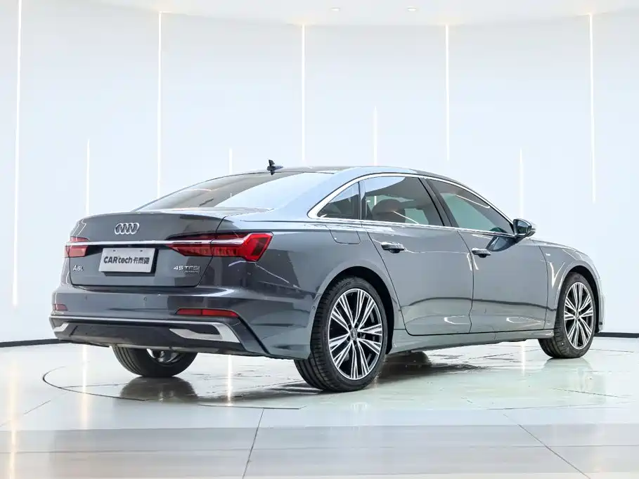 Audi A6L 2023 45 TFSI quattro Premium