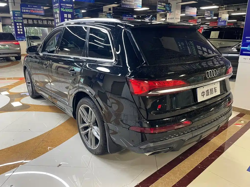 Audi Q7 — миниатюра 5