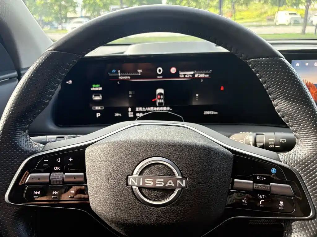 Nissan Ariya — миниатюра 8