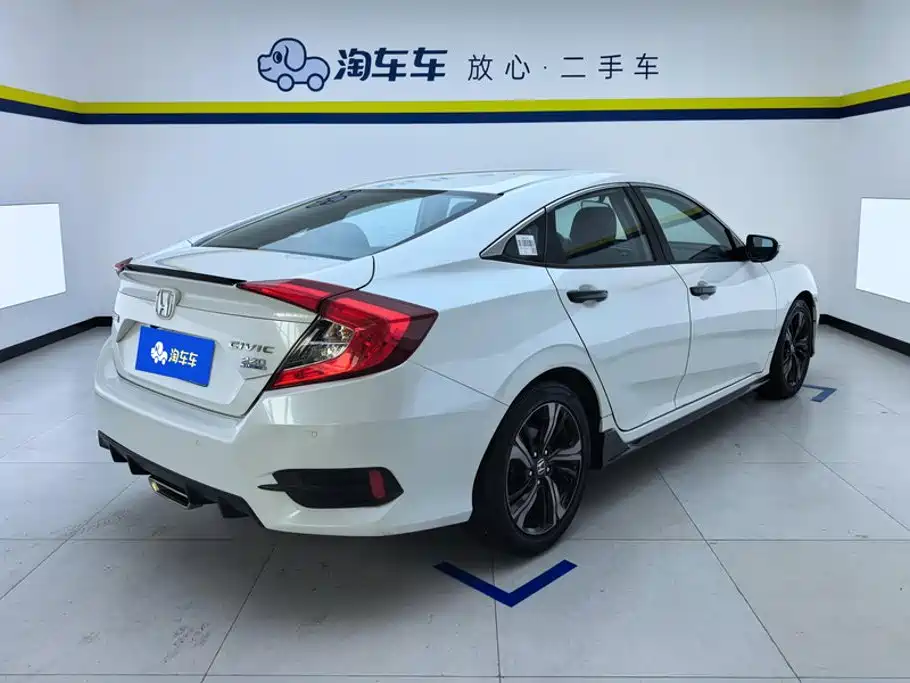 Honda Civic — миниатюра 3