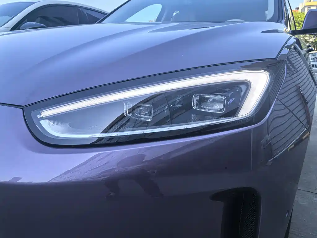 AITO ASK THE WORLD M5