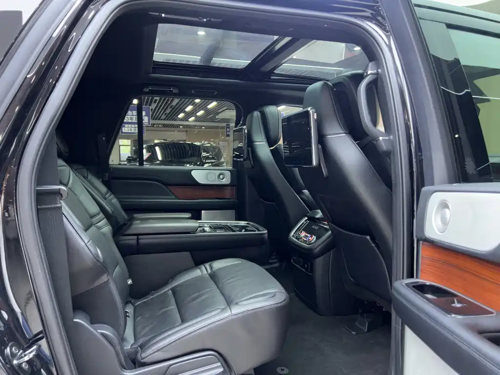 Lincoln Navigator 2018 3.5T
