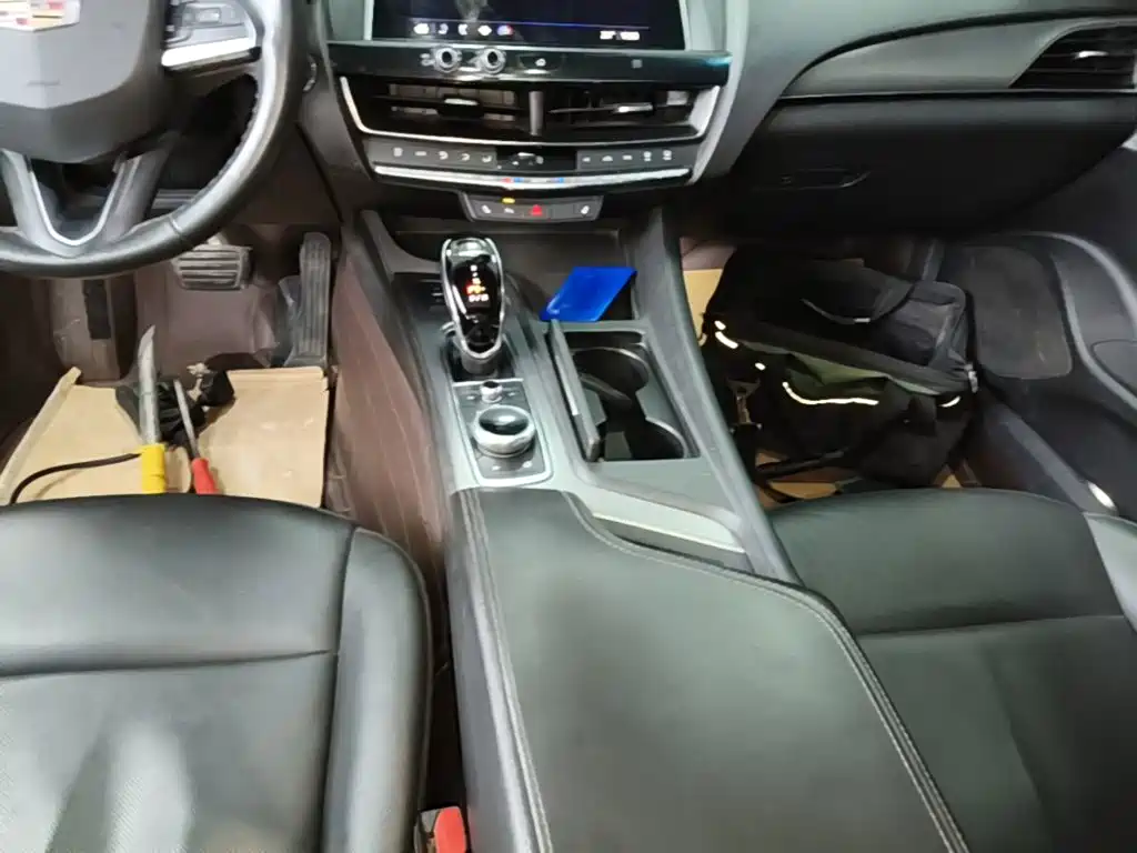 Cadillac CT5 — миниатюра 14