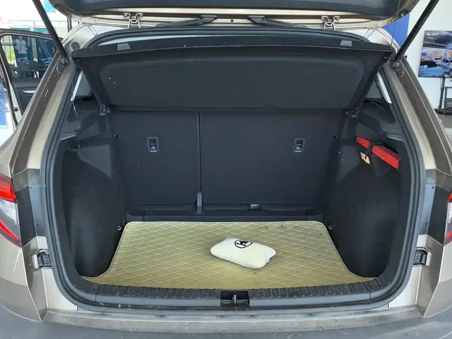 Skoda Karoq — миниатюра 4