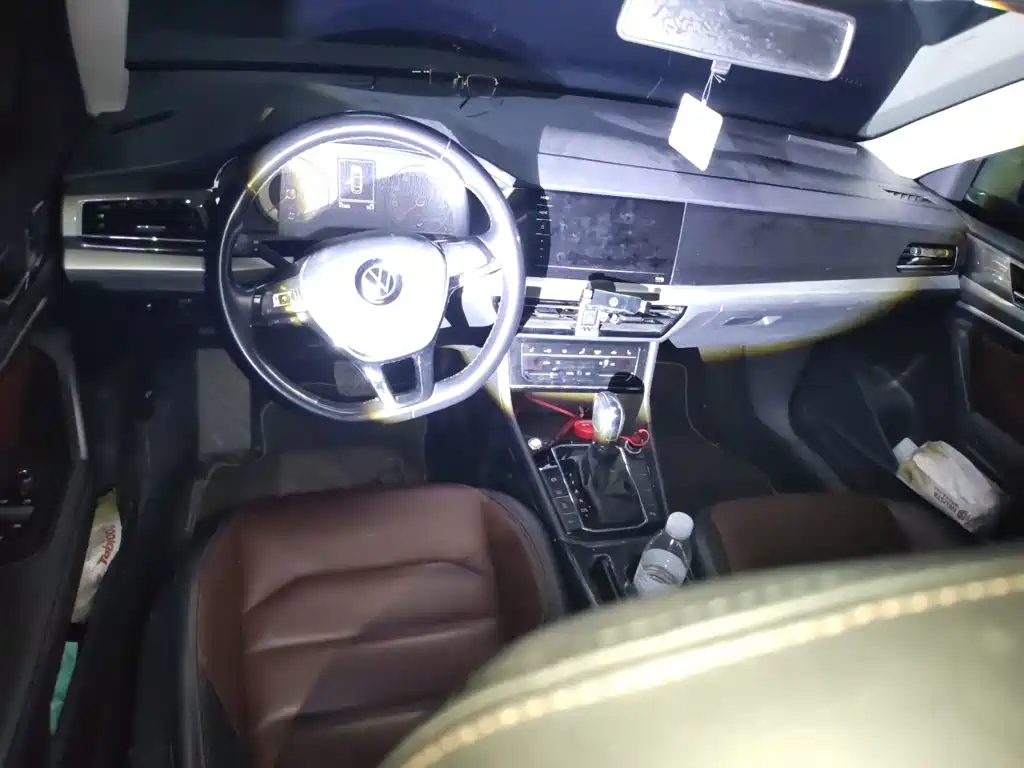 Volkswagen Lavida — миниатюра 6