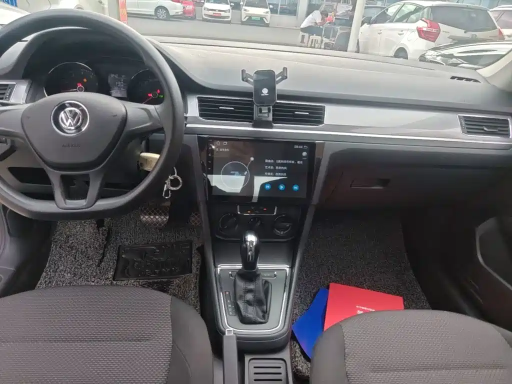 Volkswagen Bora — миниатюра 13