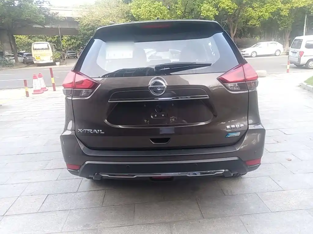 Nissan X-Trail — миниатюра 6