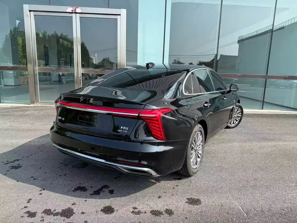 Hongqi Hongqi H5 — миниатюра 2