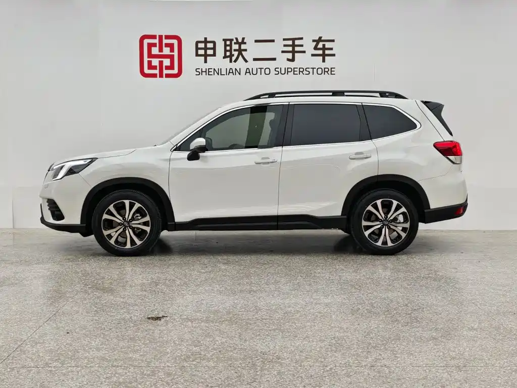 Subaru Forester 2024 2.5i AWD Luxury EyeSight