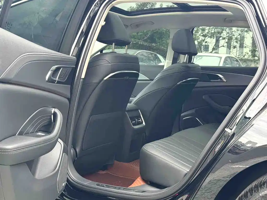Hongqi H5 2023 1.5T DCT
