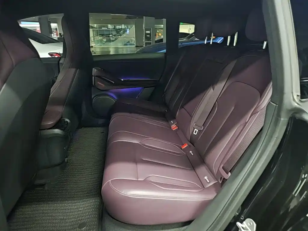 NIO ET5T — миниатюра 17