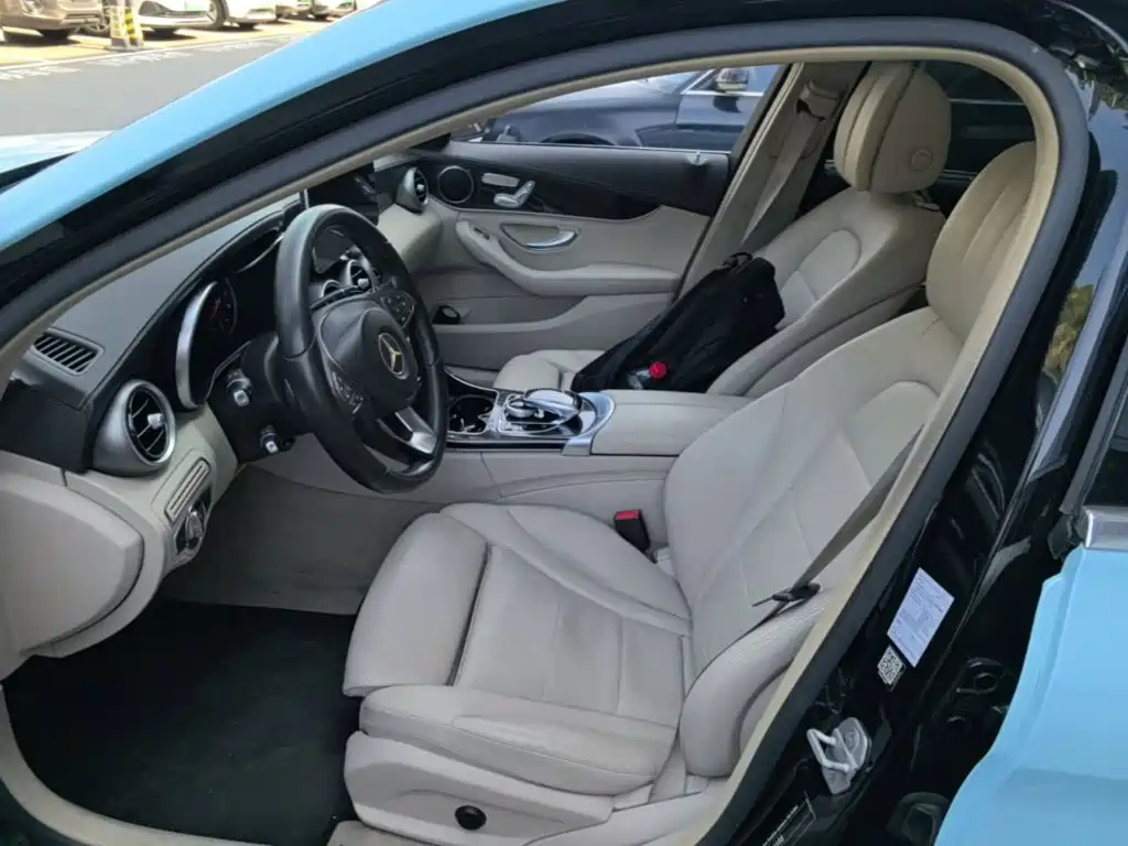 Mercedes-Benz C-Class — миниатюра 20