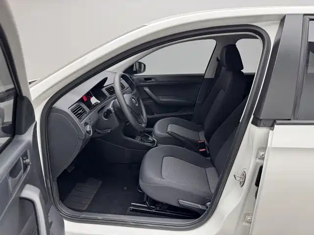 Volkswagen Santana — миниатюра 9