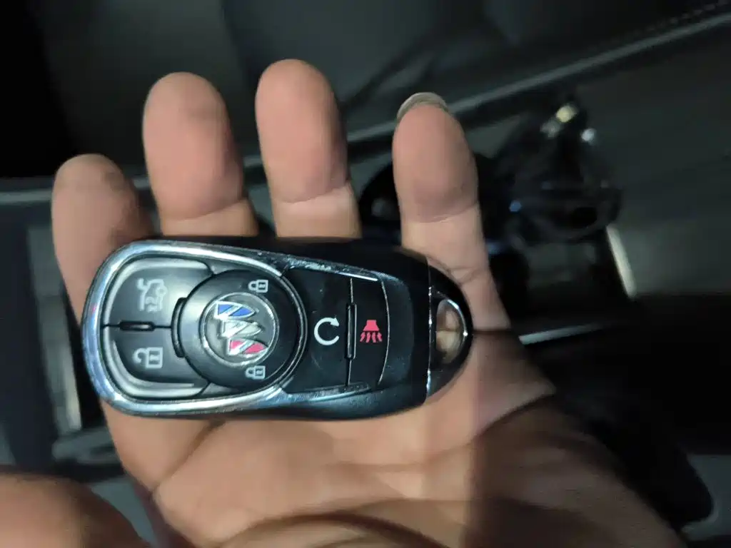 Buick LaCrosse — миниатюра 12