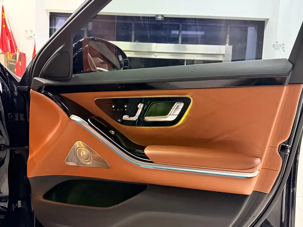 Mercedes-Benz S-Class — миниатюра 15