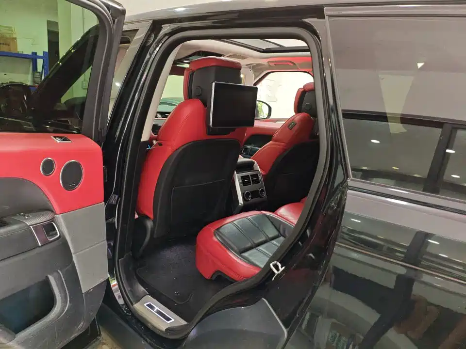 Land Rover Range Rover Sport 2020 3.0 L6 HSE DYNAMIC