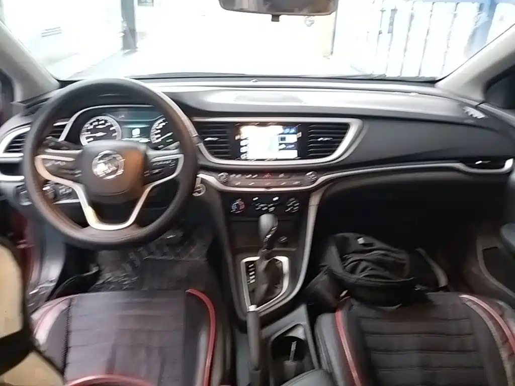 Buick Excelle — миниатюра 10