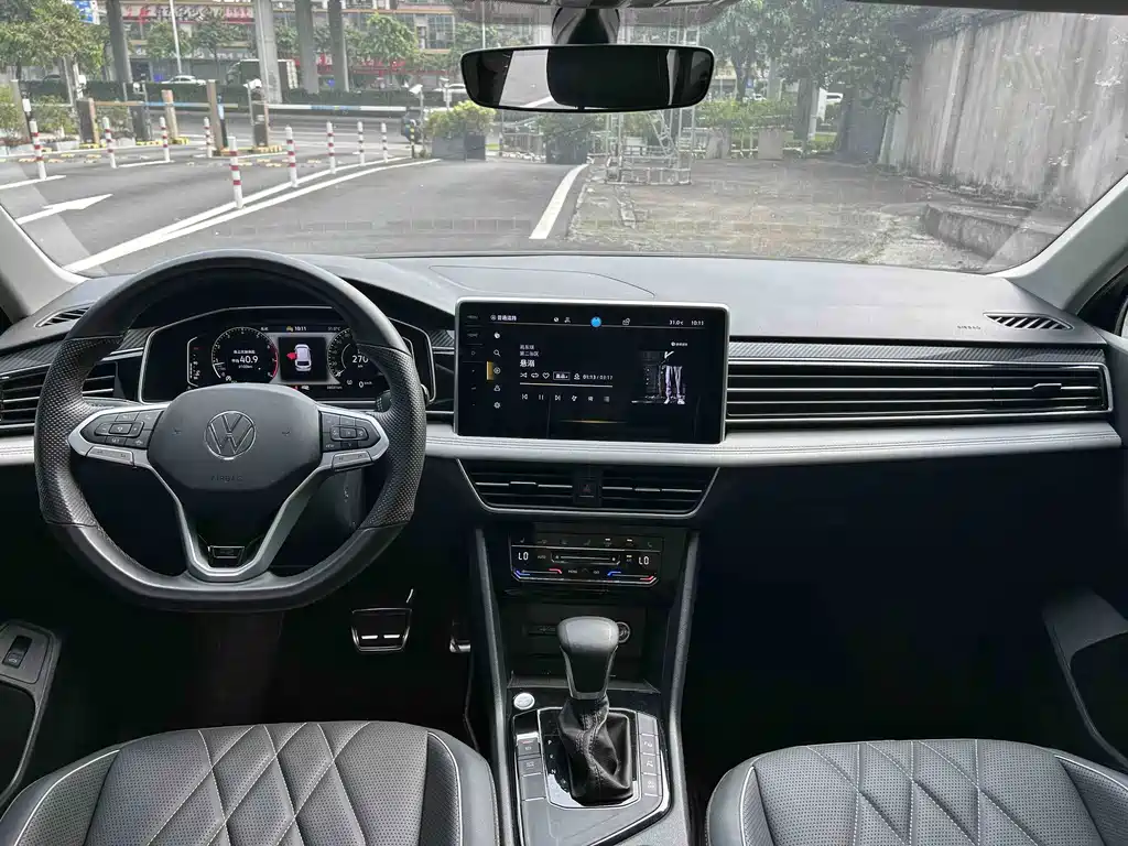 Volkswagen Tiguan L — миниатюра 8