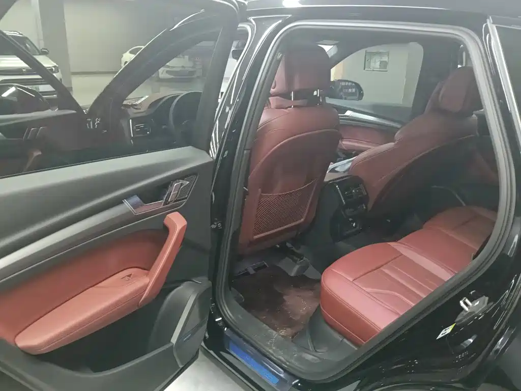 Audi Q5L — миниатюра 3