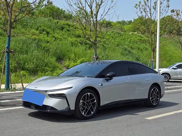 2025 Xpeng P7