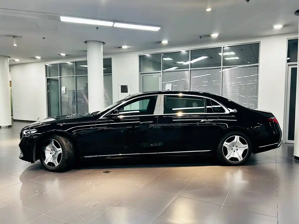 Mercedes-Benz S-Class — миниатюра 7