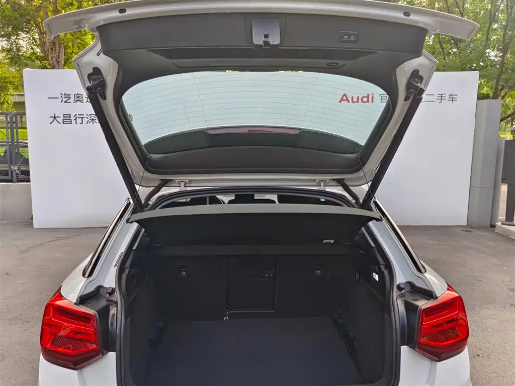 Audi Q2L — миниатюра 9
