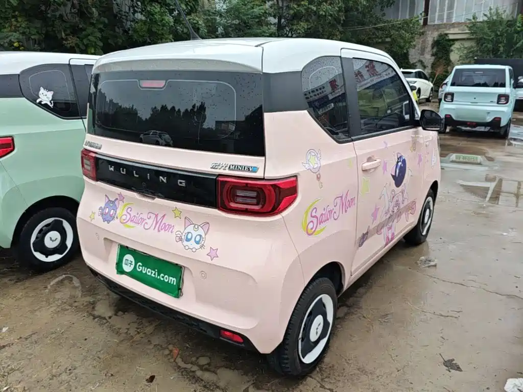 Wuling MINIEV — миниатюра 7