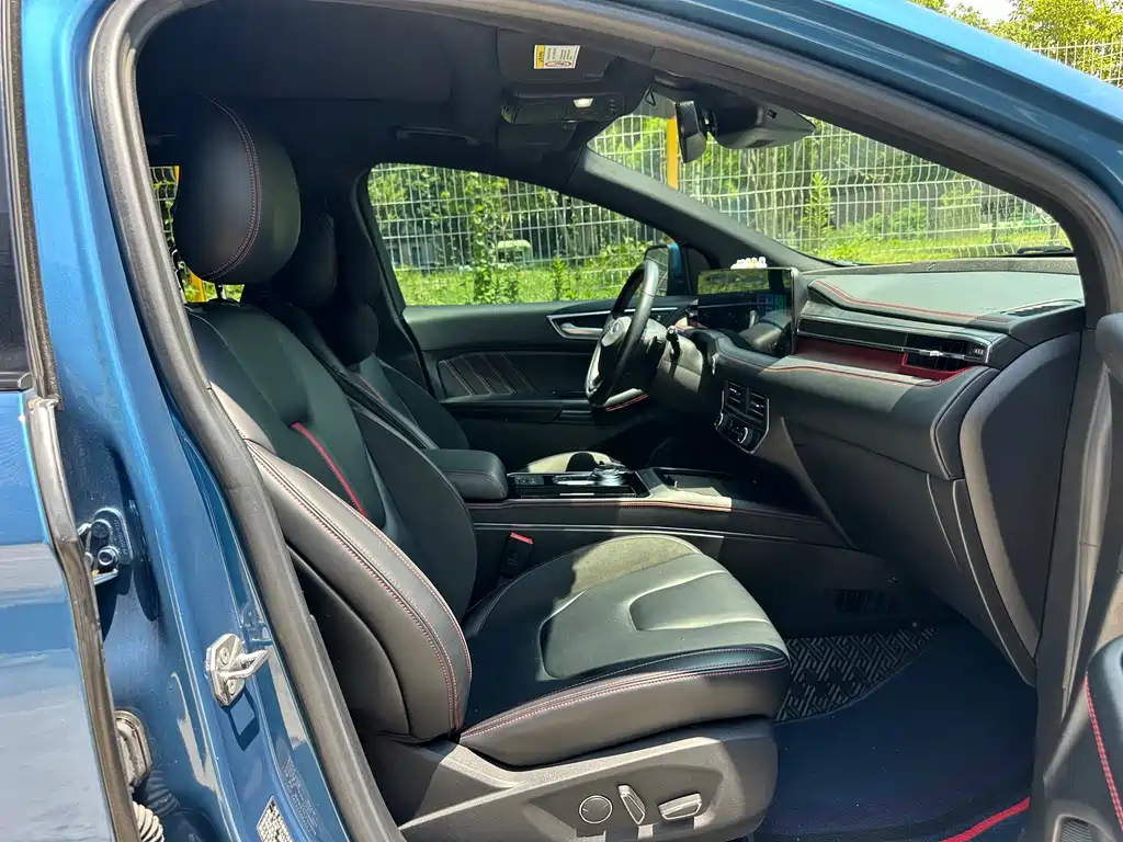 Ford Edge — миниатюра 12