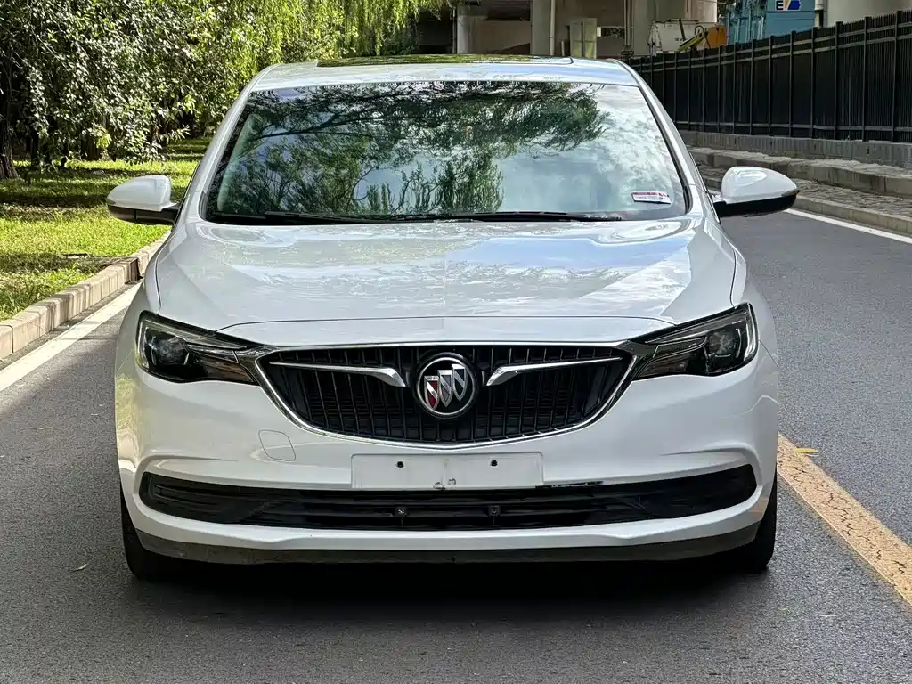 Buick Excelle — миниатюра 2