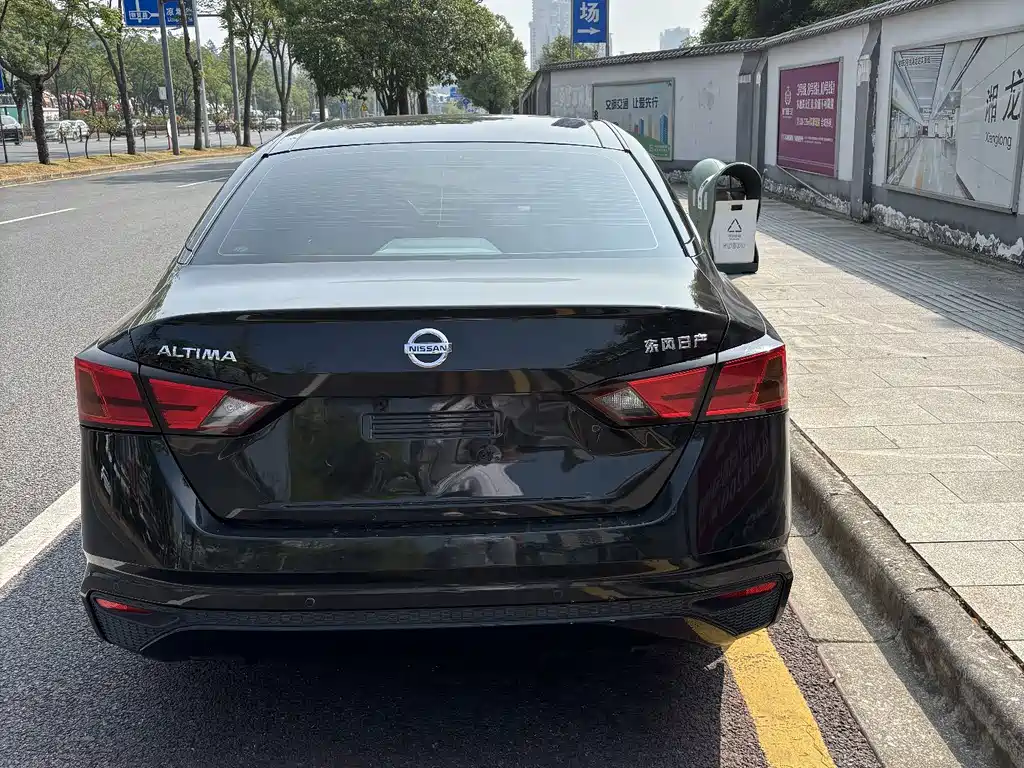 Nissan Teana — миниатюра 6