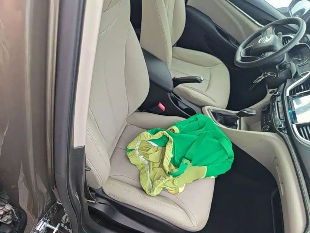 Buick Excelle — миниатюра 25