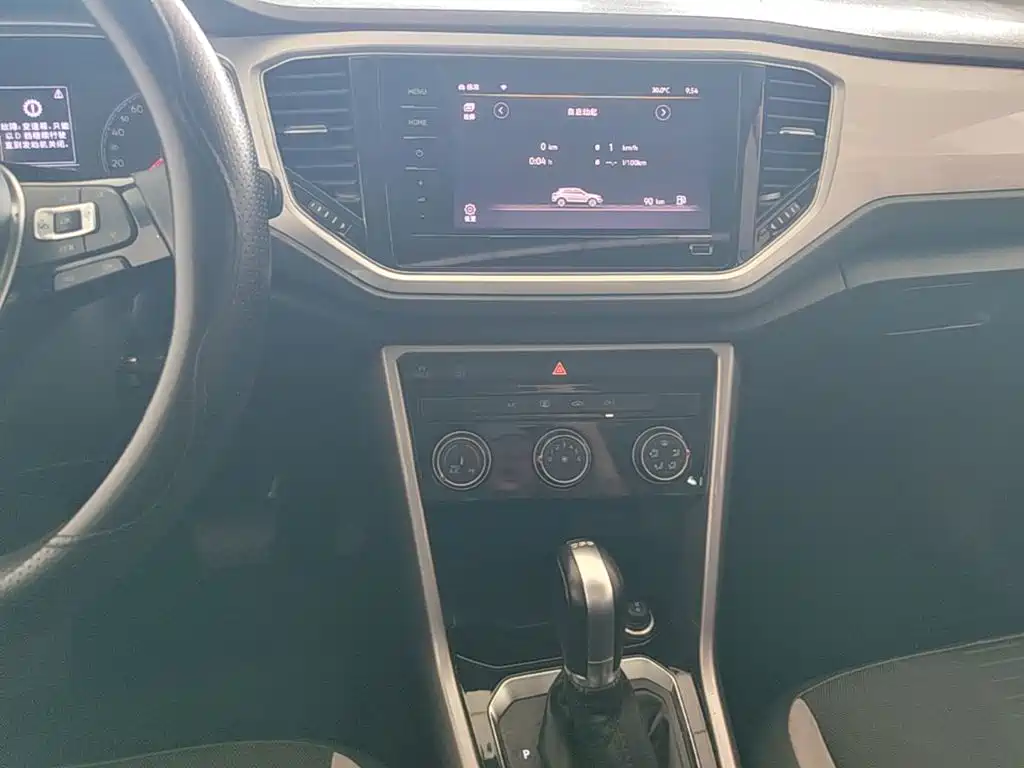 Volkswagen T-Roc — миниатюра 13