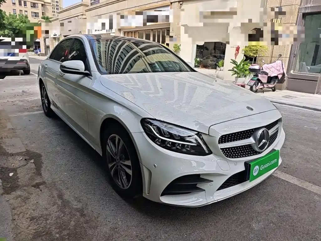 Mercedes-Benz C-Class — миниатюра 4