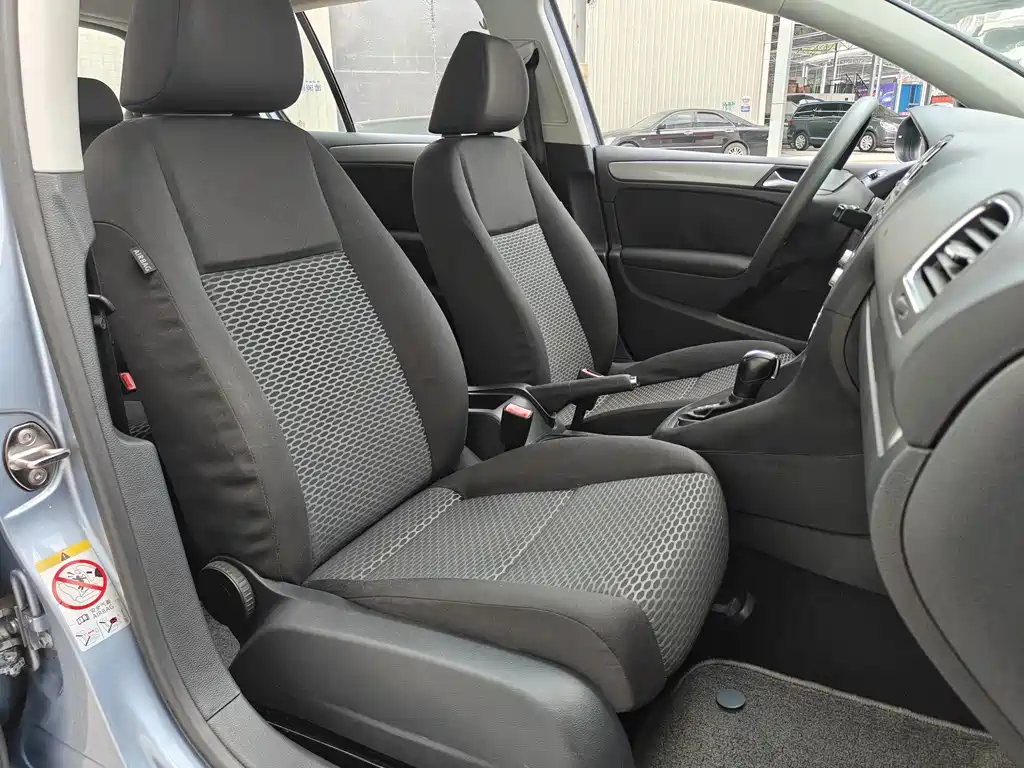 Volkswagen Golf — миниатюра 14