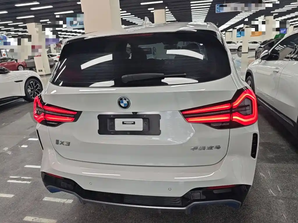 BMW iX3 — миниатюра 6