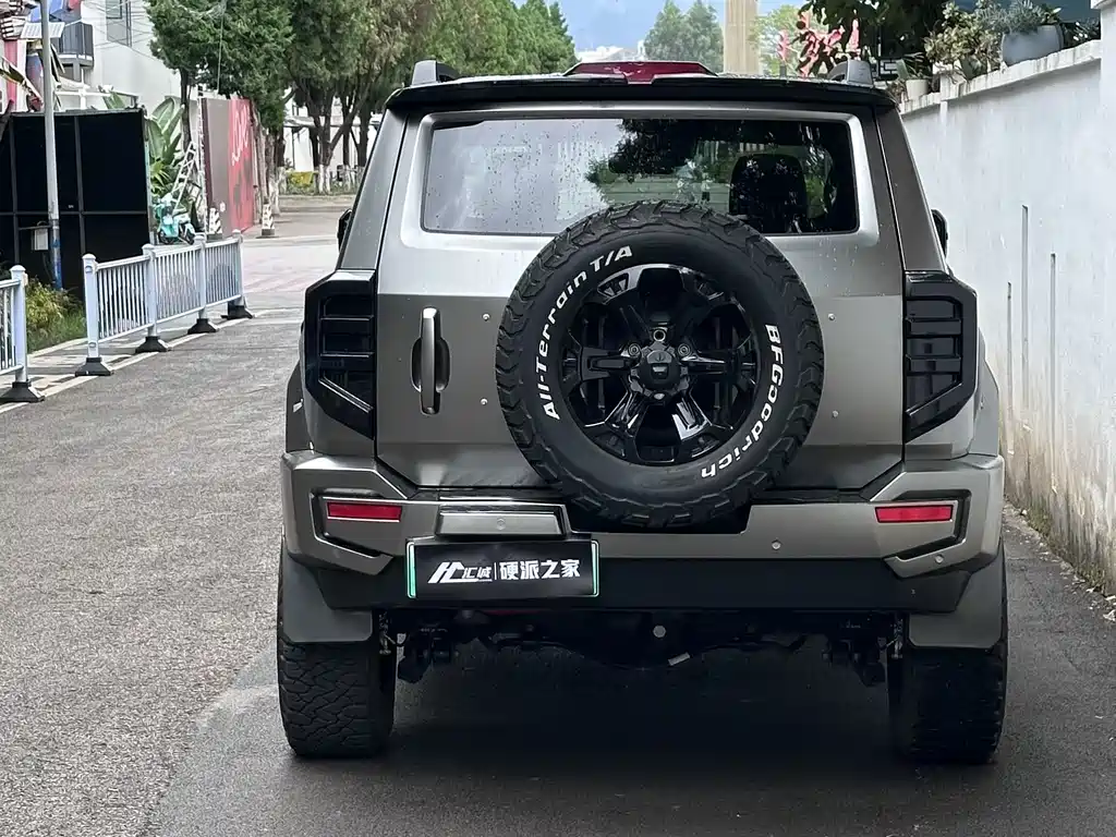 Tank Tank 400 New Energy — миниатюра 3