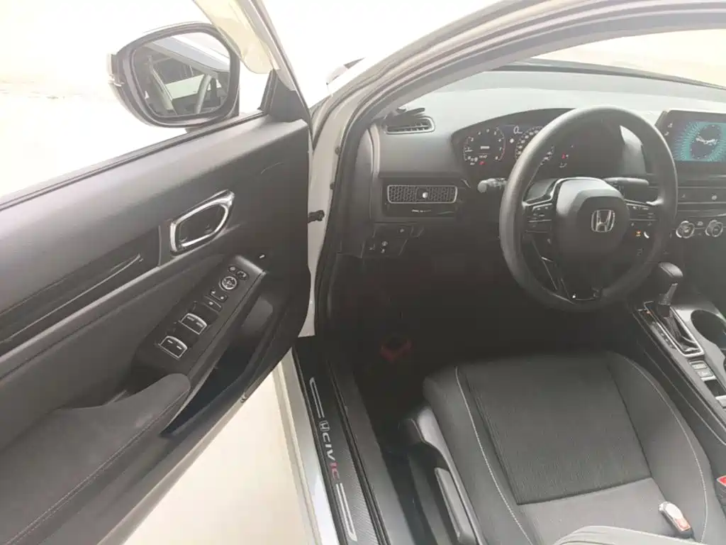 Honda Civic — миниатюра 16