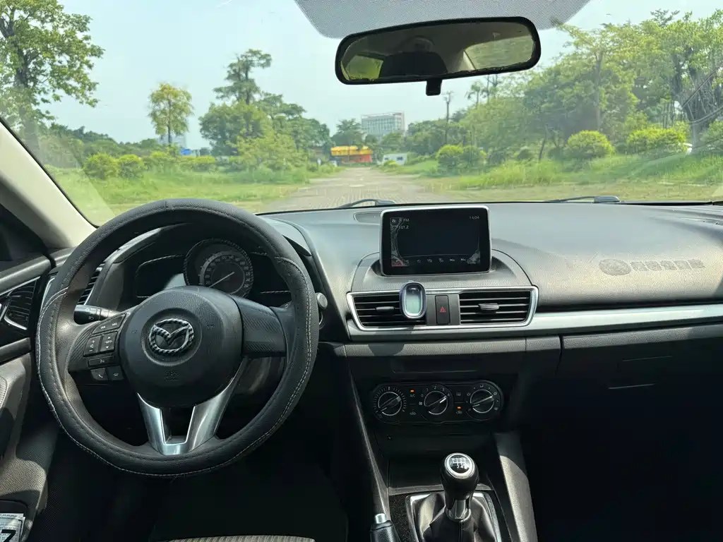 Mazda 3 Axela — миниатюра 15