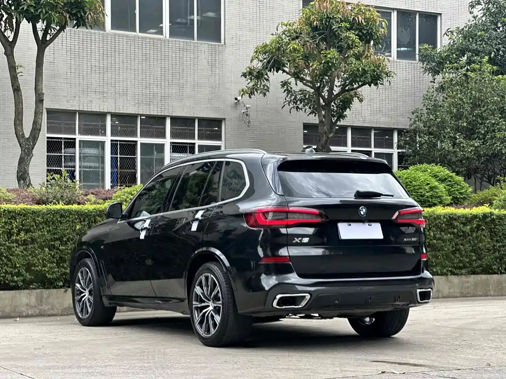 BMW X5 2021 xDrive30i M Sport