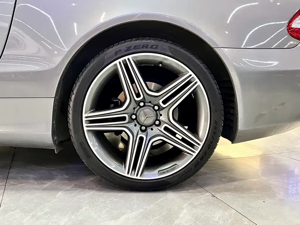 Mercedes-Benz SL-Class — миниатюра 22