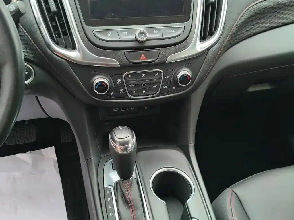 Chevrolet Equinox — миниатюра 9