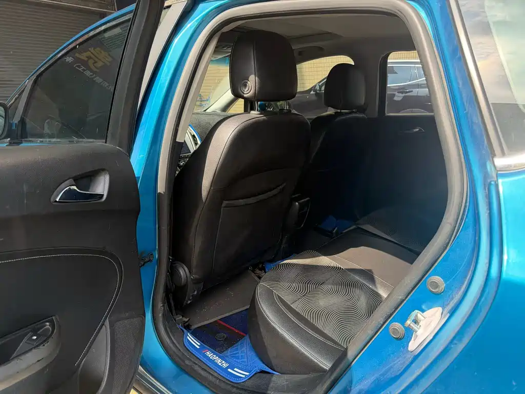 Buick Excelle — миниатюра 8