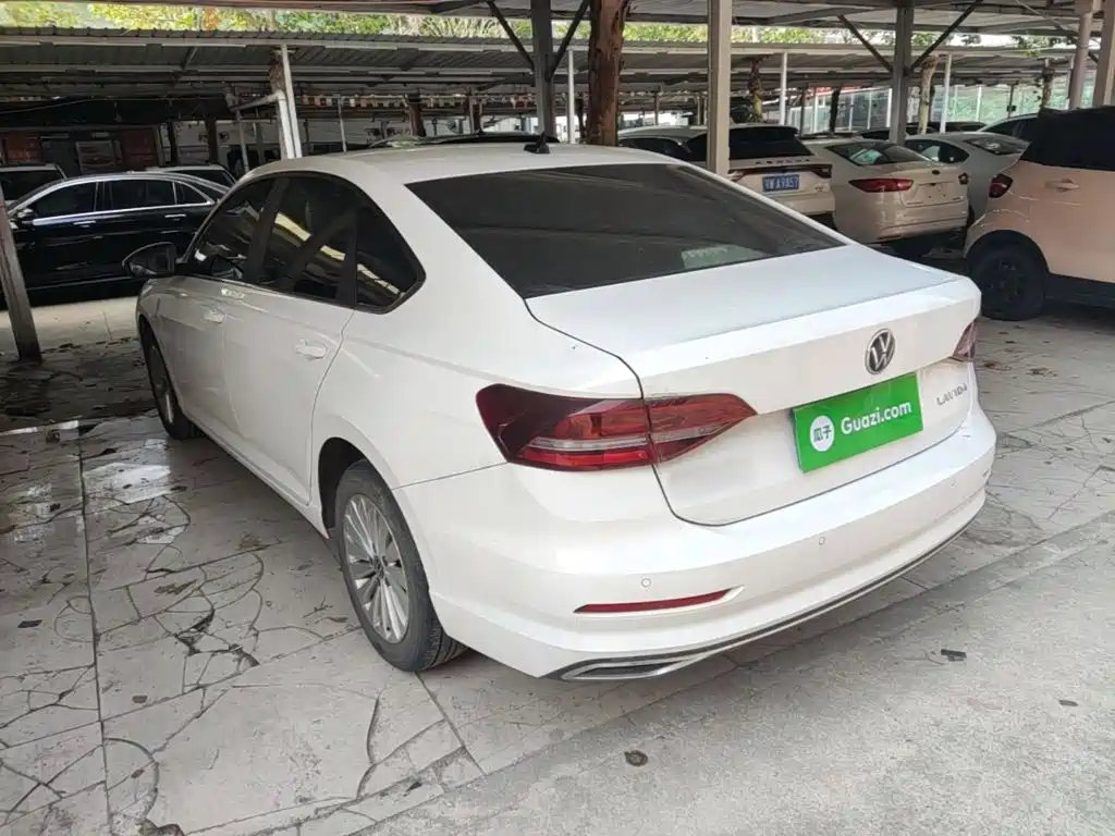 Volkswagen Lavida — миниатюра 5