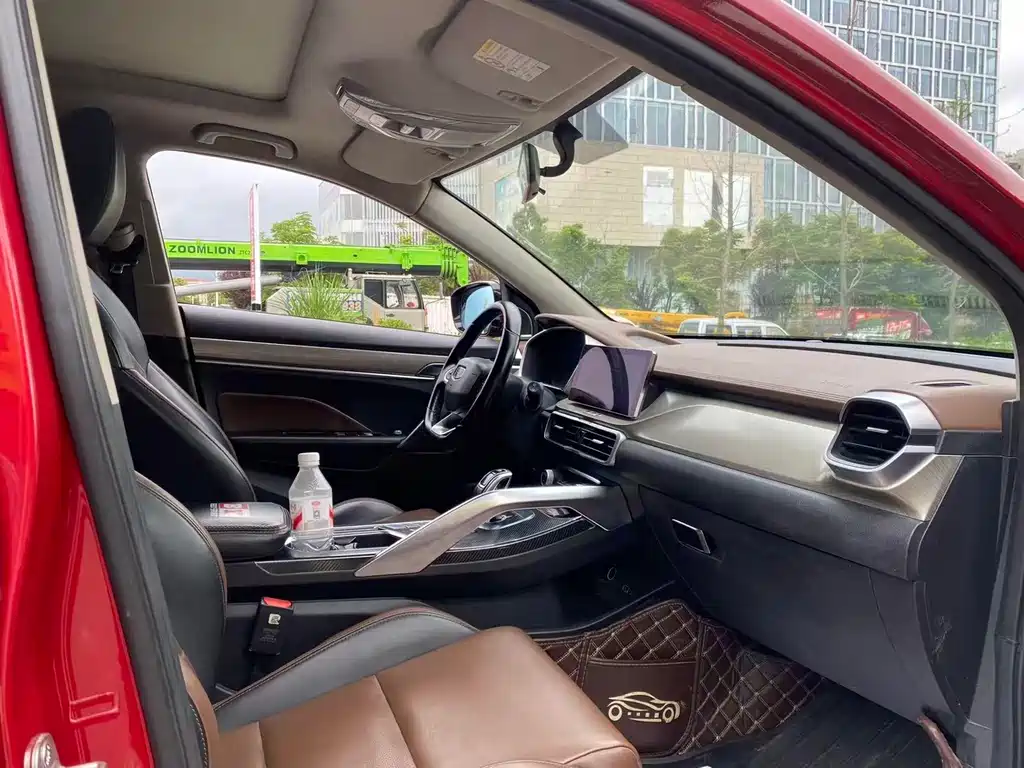 Geely Binyue — миниатюра 5