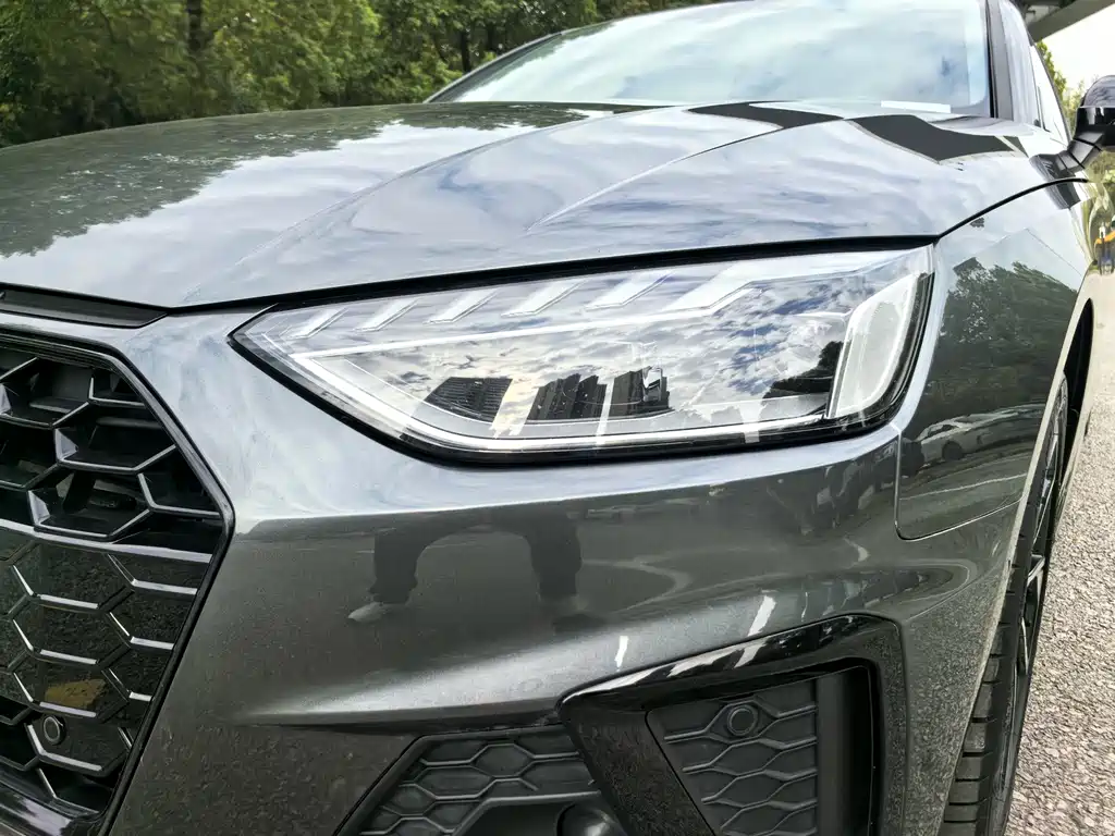 Audi A4L — миниатюра 4