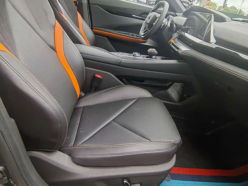 Changan UNI-V 2022 1.5T Sport