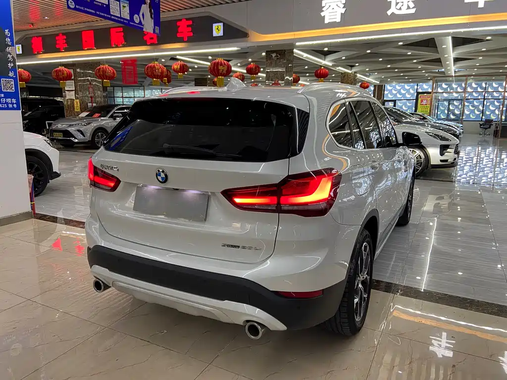 BMW X1 2022 sDrive20Li Premium