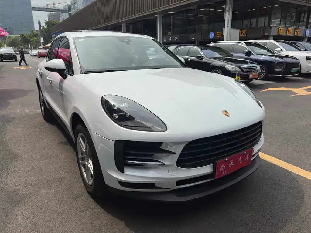 Porsche Macan — миниатюра 2