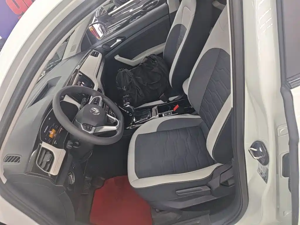 Volkswagen Tharu — миниатюра 15